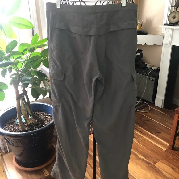 Mountain Equipment Co-op pants size 10 - Picture 2 of 8